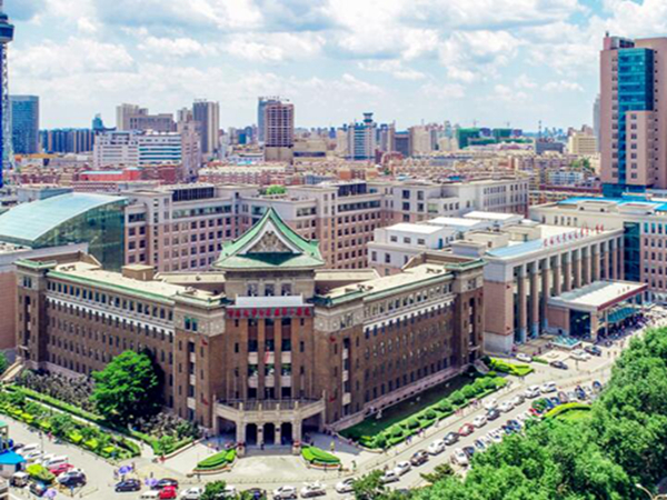 吉林大學第一醫(yī)院.jpg