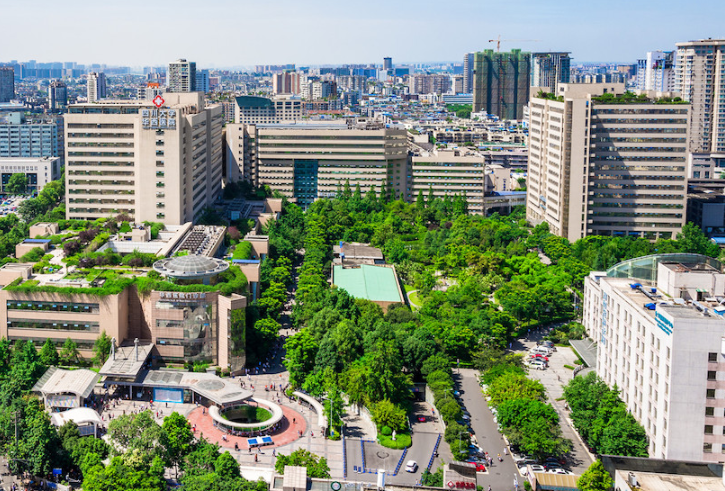 四川華西.png